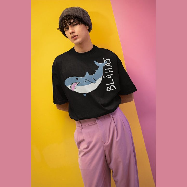 Blahajs Femboy-Set zum Sparen - Blahajs liebt es zu kuscheln