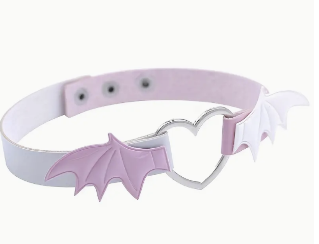 Femboy Batwing Choker mit Herz