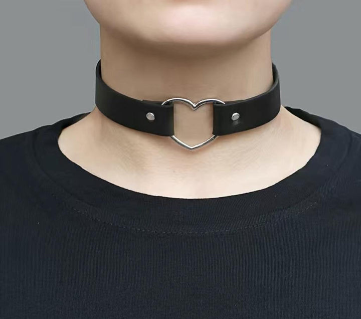 Femboy choker with heart - Femboyzone