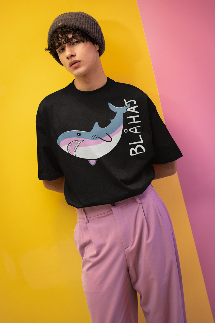 Cutes Femboys Shirt – BLÅHAJ Look Edition 2025 - Blahajs loves to cuddle