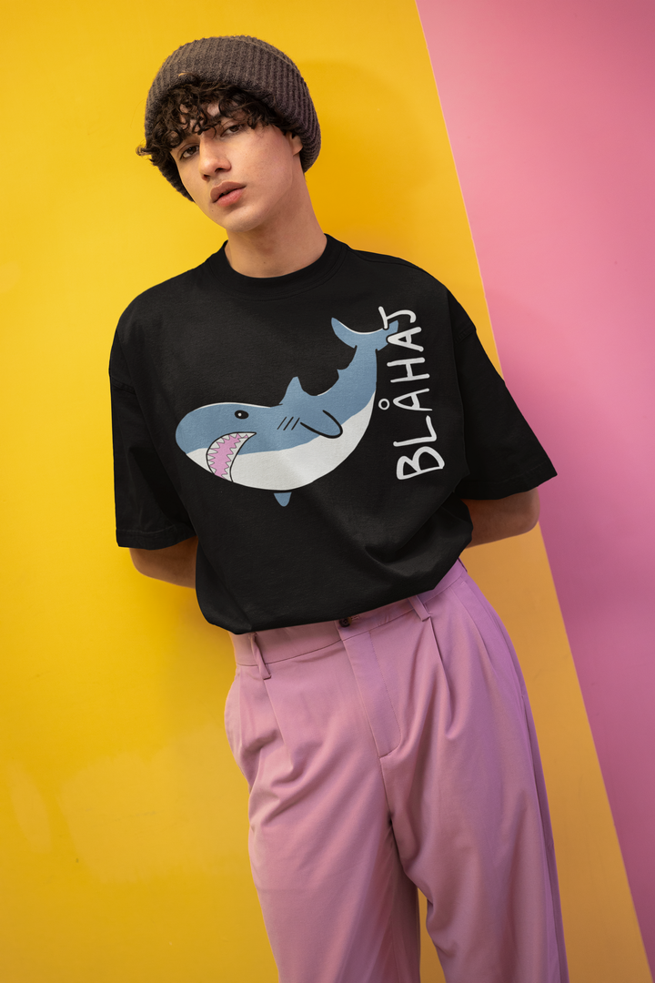 Cutes Femboys Shirt – BLÅHAJ Look Edition 2025 - Blahajs loves to cuddle