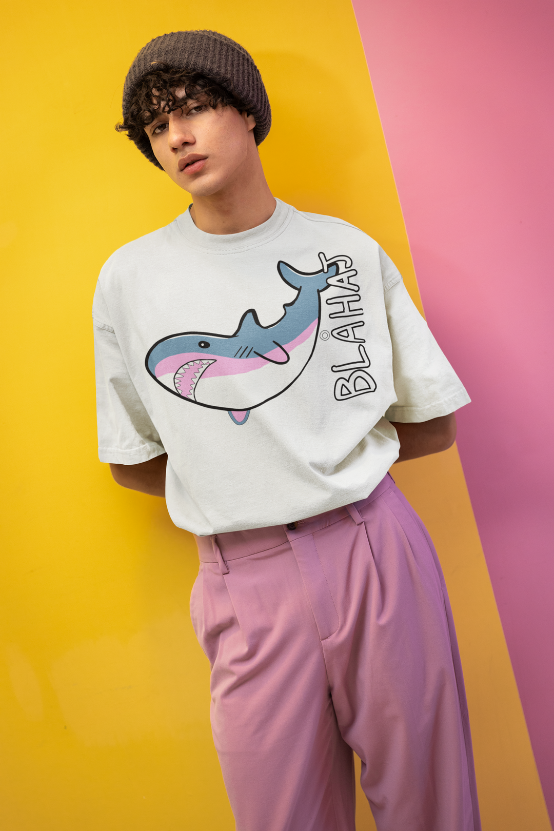 Cutes Femboys Shirt – BLÅHAJ Look Edition 2025 - Blahajs loves to cuddle